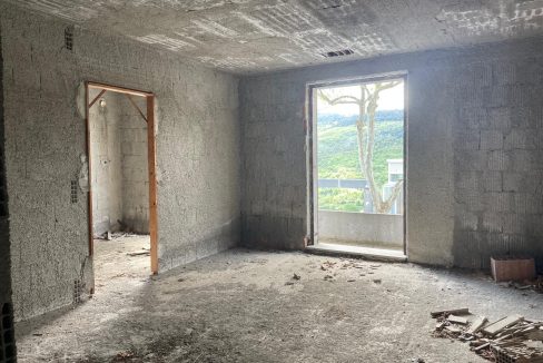 c24e1640-f1ef-4a80-a1e5-f83ccfd85055