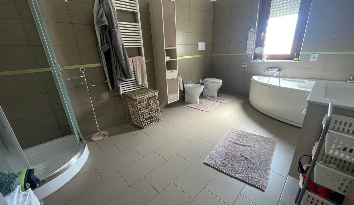 WhatsApp Image 2025-06-05 at 17.51.14 (13)