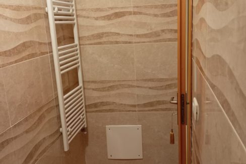 d24974bf-5bfb-426c-9867-542776c254c2