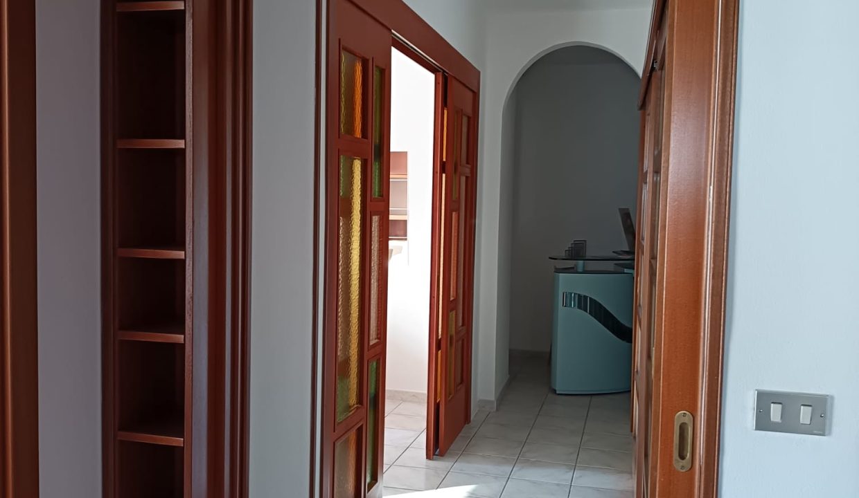 5c501ac5-94ed-4ef2-ad93-9acfeff1f081